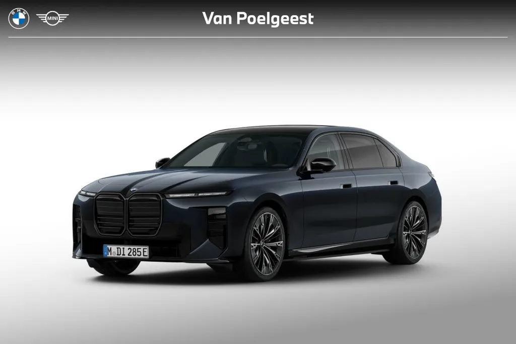 BMW i7 xDrive60 118.1 kWh