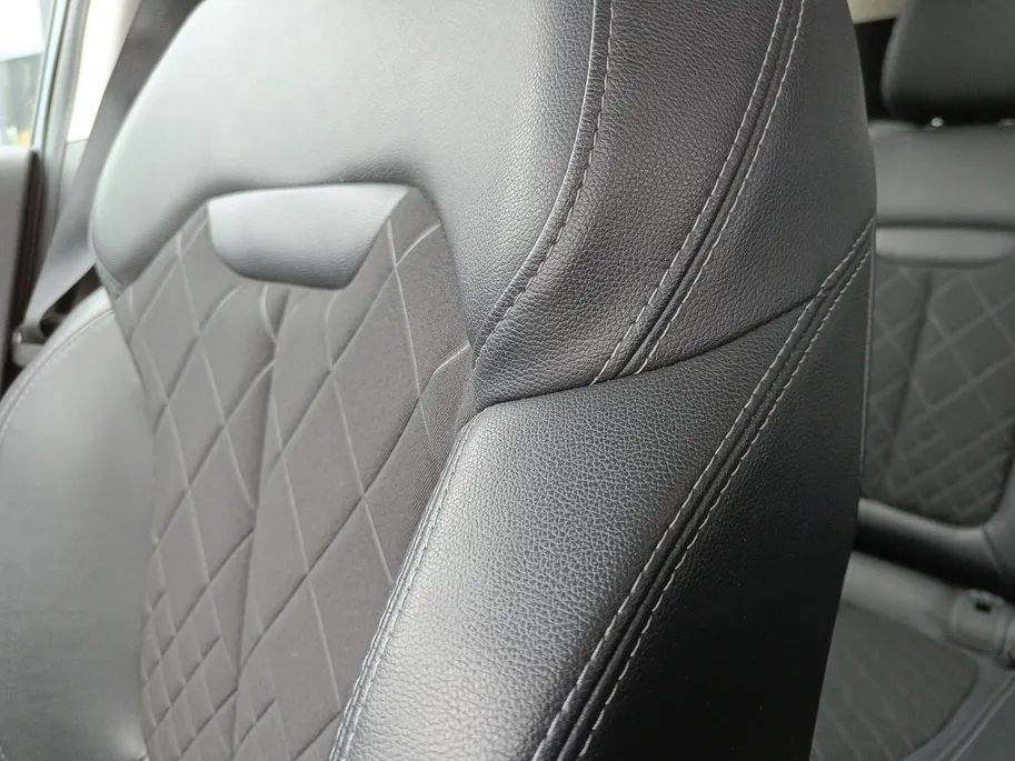 Renault Kadjar 1.3 TCe 140 PK Zen Automaat | Wegklapbare trekhaak | Navigatie | Parkeercamera |