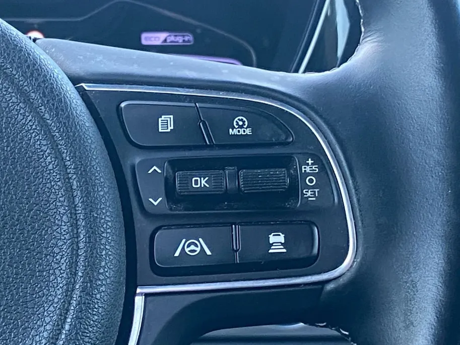Kia Niro 1.6 GDi PHEV DynamicPlusLine | Climate control | Leder | Stoel,- en stuurverwarming | Keyless | Navigatie | Dodehoek detectie | 16 inch LM-velgen | Parkeercamera |