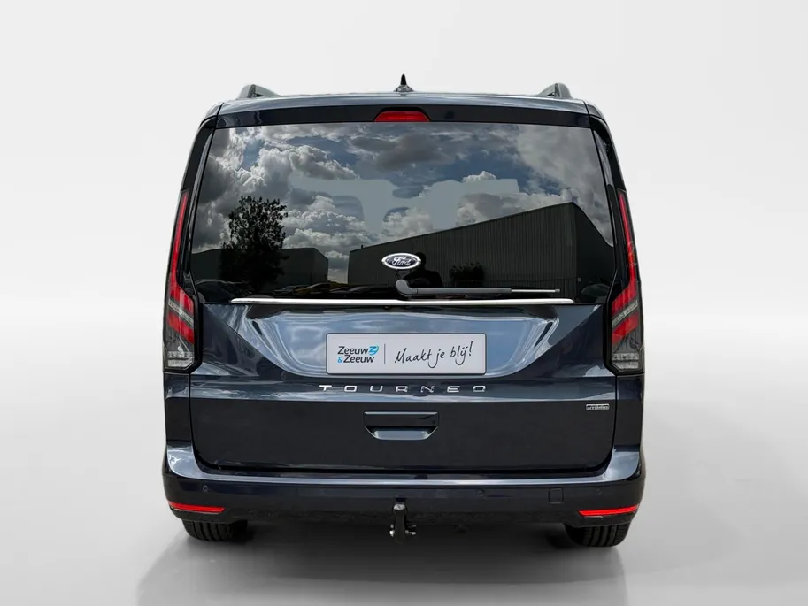 Ford Transit Connect Ford Tourneo Connect PHEV L2 Titanium 7p. | Uit Voorraad Leverbaar | Geel Kenteken | Automaat | Trekhaak | AGR Gecertificeerde Voorstoelen | Achteruitrijcamera | Winter Pakket | Adaptieve Cruise Control
