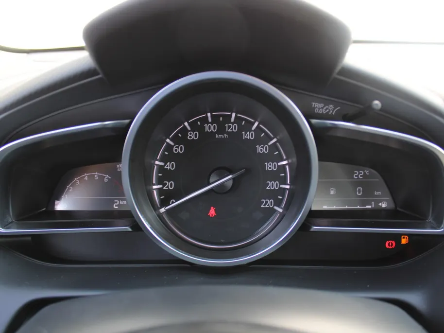 Mazda 2 1.5 e-SkyActiv-G 90PK 6MT Exclusive-Line | Private lease v.a. € 429 p/m | Camera | Dodehoek detectie | Clima | LED | Stoel- / Stuurverwarming |