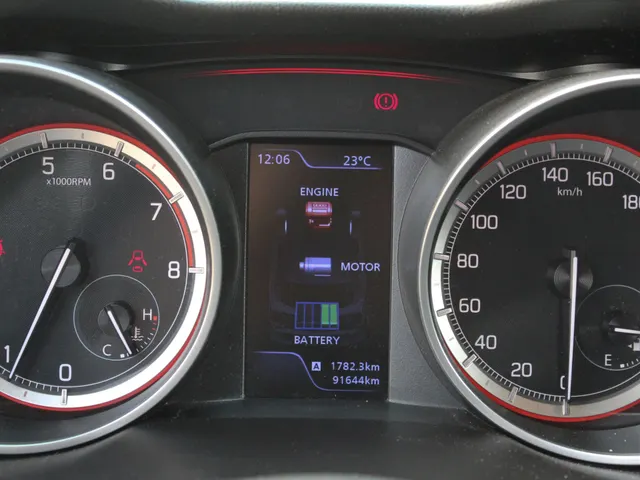 Suzuki Swift 1.2 Stijl Smart Hybrid | Navi | Cruise | Clima | Camera | Lm-Velgen