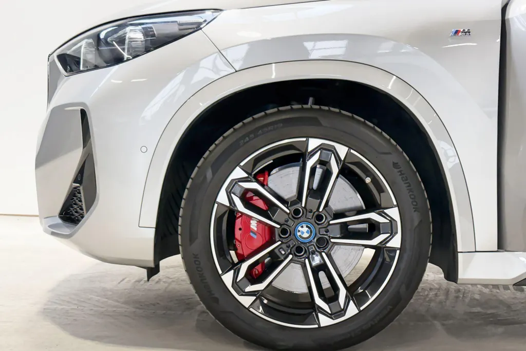 BMW iX1 eDrive20 67 kWh