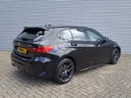 BMW 1 Serie 118i Business Edition M-exterieur pakket | Digitaal cockpit | Navigatie | Cruise | Climate | M-bekleding | M-stuur | Apple Carplay/Android Auto