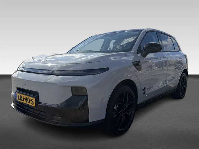 Leapmotor B10