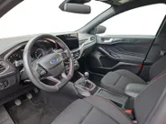 Ford Focus Wagon 1.0 EcoBoost Hybrid ST Line | NL-Auto | Dealeronderhouden | Winter Pack | Climate Control | Parkeersensoren | 17' Lichtmetaal | Apple Carplay&Android Auto | Led Koplampen |