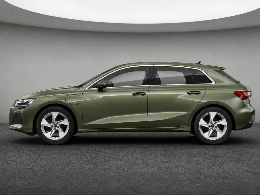 Audi A3 Sportback 40 TFSI e Advanced edition 204 PK · Assistentiepakket Rijden en Parkeren Plus · Audi sound system · Achteruitrijcamera · MEGA Sale