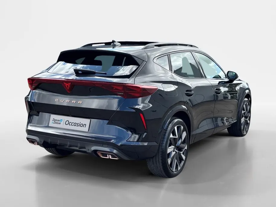 CUPRA Formentor 1.5 - 204PK TSI e-Hybrid Business Automaat | NIEUWE AUTO | Elektrisch Wegklapbare Trekhaak | Schuif/Kantel Dak | Digital Cockpit | Camera | Parkeersensoren | Stoelverwarming | Stuurwielverwarming | Apple CarPlay/Android Auto |