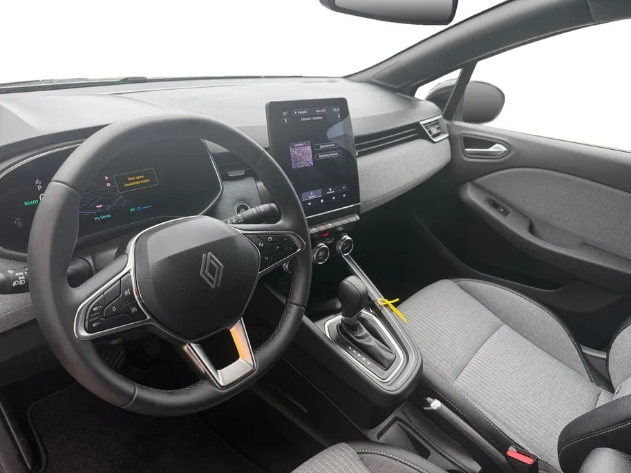 Renault Clio 1.6 E-Tech Full Hybrid 145 techno | Automaat | Apple Carplay & Android Auto | Cruise & Climate Control | Camera | Parkeersensoren | Navigatie | 12 Maanden BOVAG Garantie