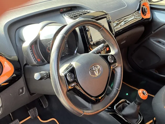 Toyota Aygo 1.0 VVT-i JBL VERKOCHT