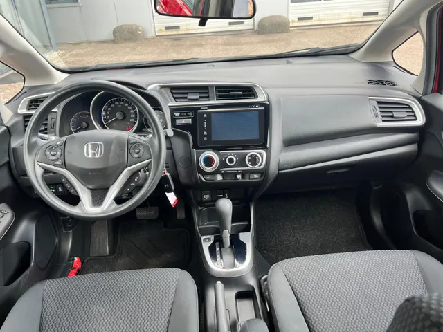 Honda Jazz 1.3 i-VTEC Comfort 102pk AUTOMAAT | TREKHAAK | NAVIGATIE | PARKEERSENSOREN V+A | STOELVERWARMING | 17' LM VELGEN |
