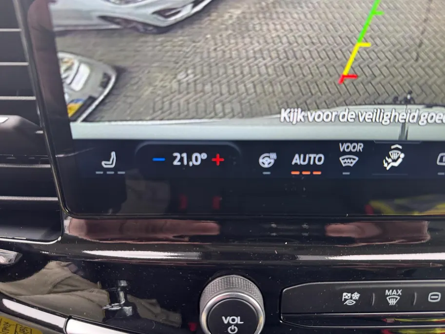 Ford Transit 350 2.0 TDCI L2H2 Trend 130 pk FWD | BPM-VRIJ | Achteruitrijcamera | Trekhaak | Verwarmde bestuurdersstoel en bijrijdersbank | Cruise Control