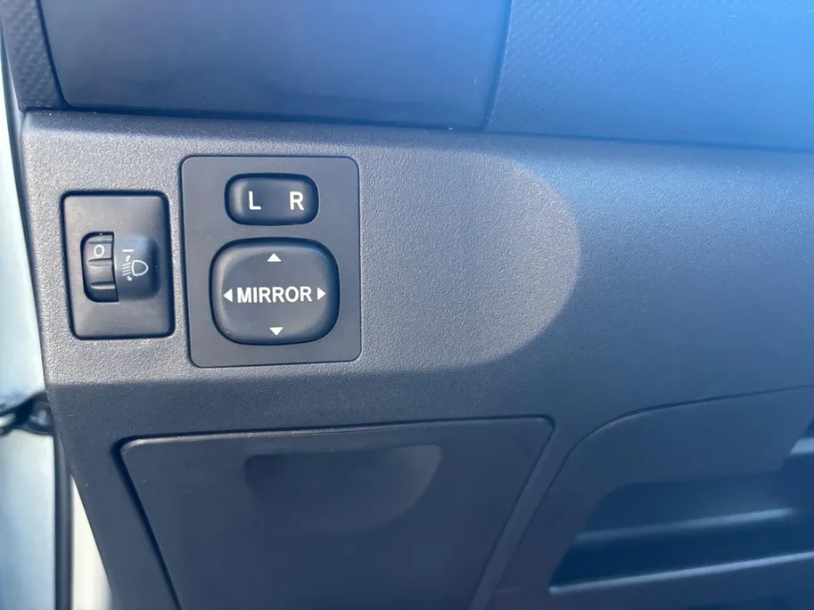 Toyota Yaris 1.3 VVTi Comfort | Airco | Elektrisch verstelb. spiegels | 12 maanden BOVAG garantie