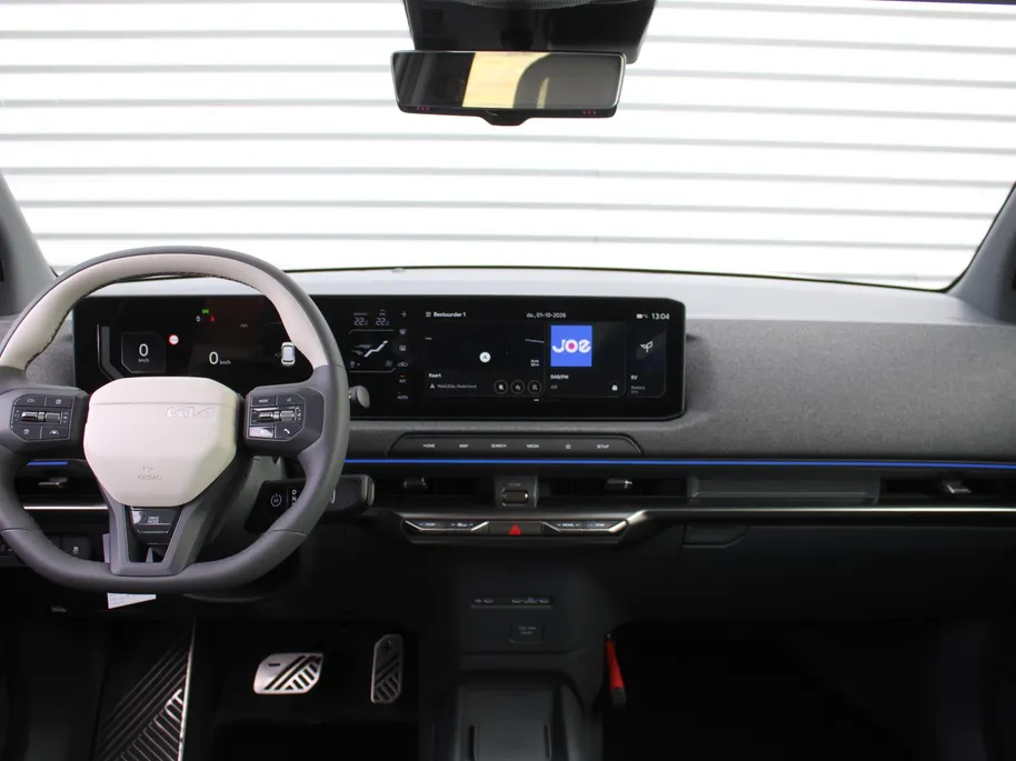 Kia EV2 GT-Line 61 kWh | Stuur-/stoelverwarming + ventilatie | 360 Camera | Schuifdak | Geheugenstoel | 19' LM | Dodehoek detectie | Telefoonlader |