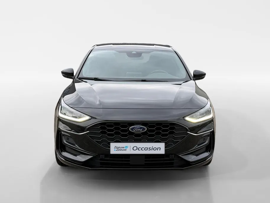 Ford Focus 1.0 EcoBoost Hybrid ST Line Style | Dealer onderhouden | NL auto | Winter pack | Cruise control | Parkeersensoren voor en achter | Achteruitrijcamera | Draadloos opladen mobiel | Apple carplay & Android auto | Keyless entry | Privacy glas | Bovag garantie