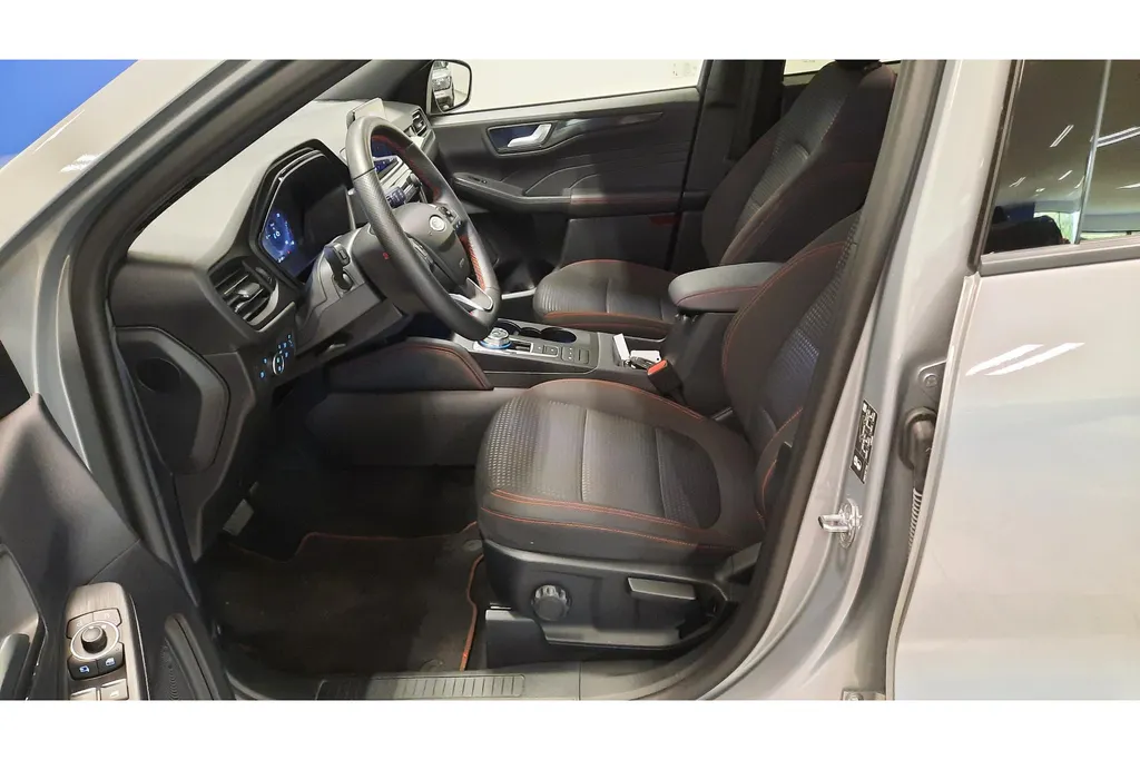 Ford Kuga 2.5 PHEV 225PK ST-Line | Winter Pack |