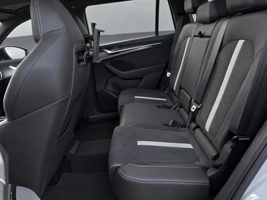 Škoda Kodiaq Sportline Business 1.5 TSI PHEV 150kW / 204PK DSG | Trekhaak wegklapbaar | Herwaardering | Uit voorraad leverbaar!