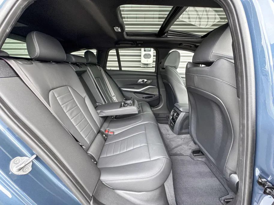 BMW 3 Serie Touring 330e