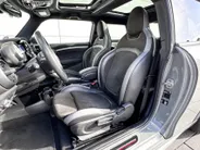 MINI Cooper 3-deurs Cooper 60 Years Edition