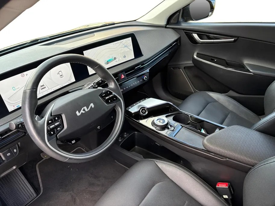 Kia EV6 Plus AWD 77.4 kWh | 100% SOH | Camera | Adaptieve Cruise Control | Elektrische achterklep | Stoelverwarming + ventilatie | Apple Carplay/Android Auto | Lichtmetalen Velgen |