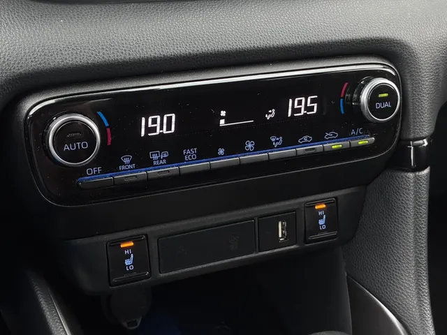Toyota Yaris 1.5 Hybrid GR Sport | Stoelverwarming | Camera | Carplay |