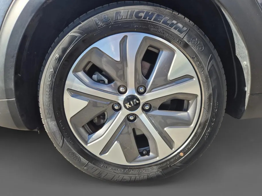 Kia e-Niro DynamicPlusLine 64 kWh | Airco | Navi | Camera | Stoelverwarming | Stuurverwarming | Schuifdak |