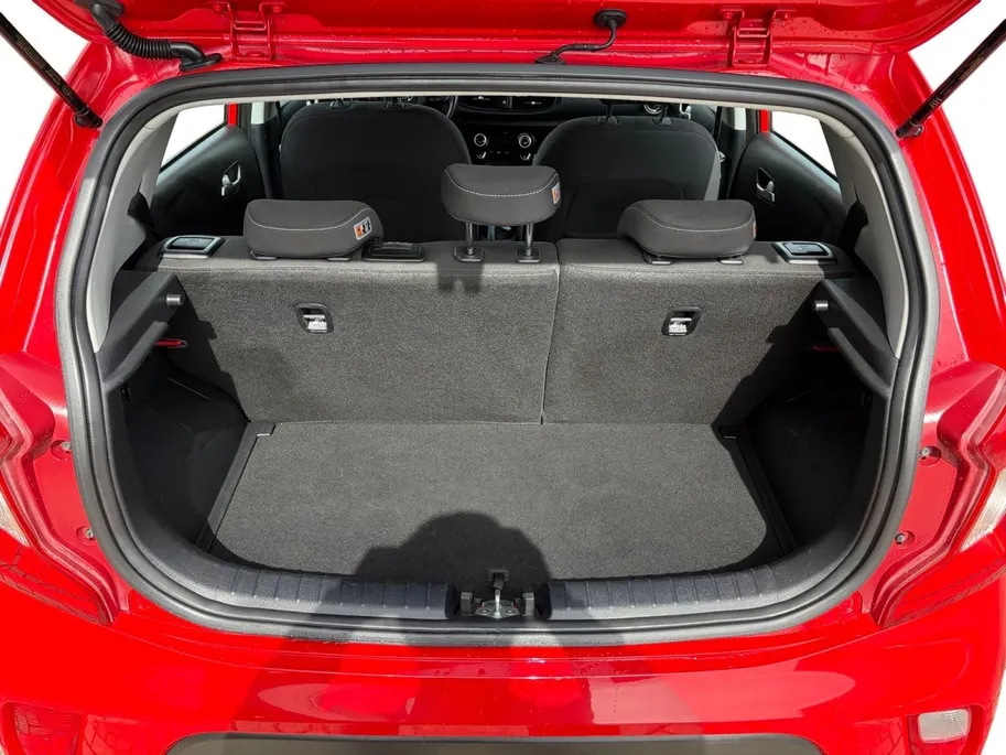Kia Picanto 1.0 CVVT First Edition | All-Seasonbanden /Apple Carplay/ Android Auto | Navigatiesysteem | Cruise Control | Climate Control | Parkeercamera Achter | Lichtsensor | 15' Lichtmetalen Velgen