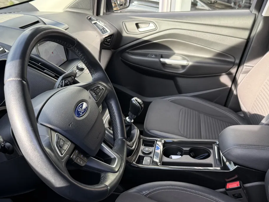 Ford Kuga 1.5 EcoBoost Titanium