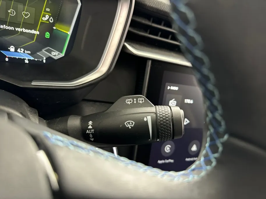 Lynk & Co 01 1.5 PHEV | 262 PK | Panoramadak | Navigatie