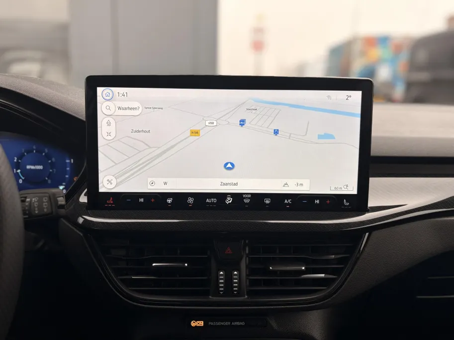 Ford Focus Wagon 1.0 EcoBoost ST Line 125 PK WINTER PACK I LEDEREN BEKLEDING I APPLE CARPLAY / ANDROID AUTO I ' 18 ' VELGEN I