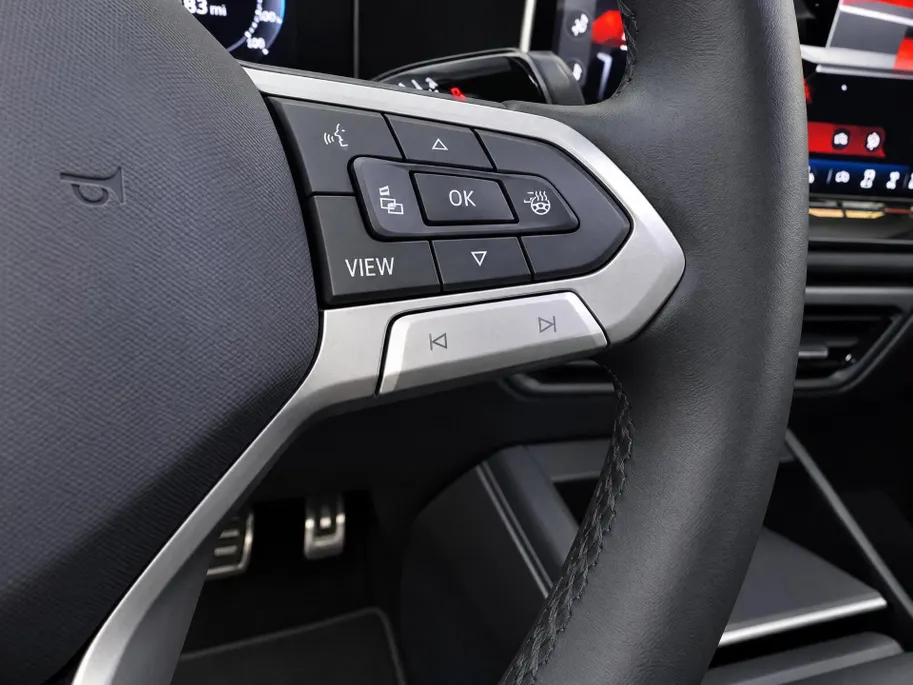 Volkswagen Tiguan 1.5 eTSI 130pk DSG Life Edition · 360 Camera · Inklap. Trekhaak · Dodehoeksensor · Apple/Android Car Play · Parkeerassistent ·
