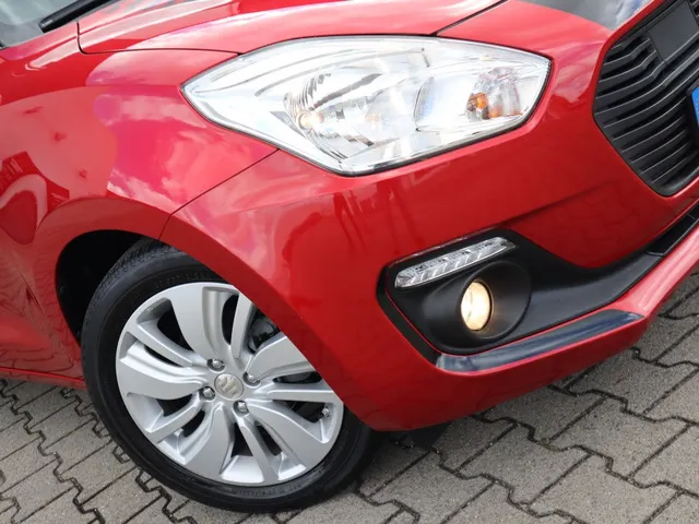 Suzuki Swift 1.0 BoosterJet Select Carplay | Camera