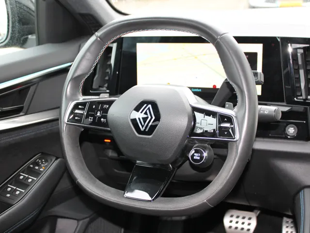 Renault Espace E-Tech full hybrid 200 PK esprit Alpine 7 persoons | 4 wielsturing | Stuurverwarming | Google Navigatie | Camera 360 | Achterklep elektrisch |