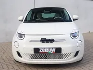 Fiat 500e 3+1 La Prima 42 kWh | Pano | Winter | JBL | 17'