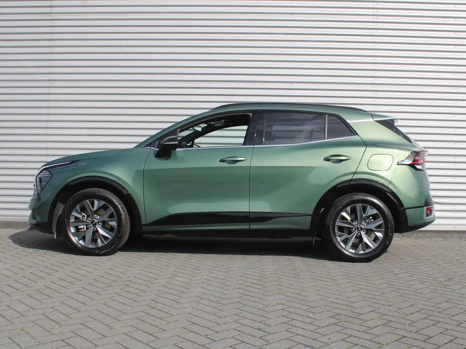 Kia Sportage 1.6 T-GDi Hybrid GT-Line | Stuur-/stoelverwarming | Elek. stoelverstelling + achterklep | Schuifdak | 18' LM | Cruise adapt. | Camera |
