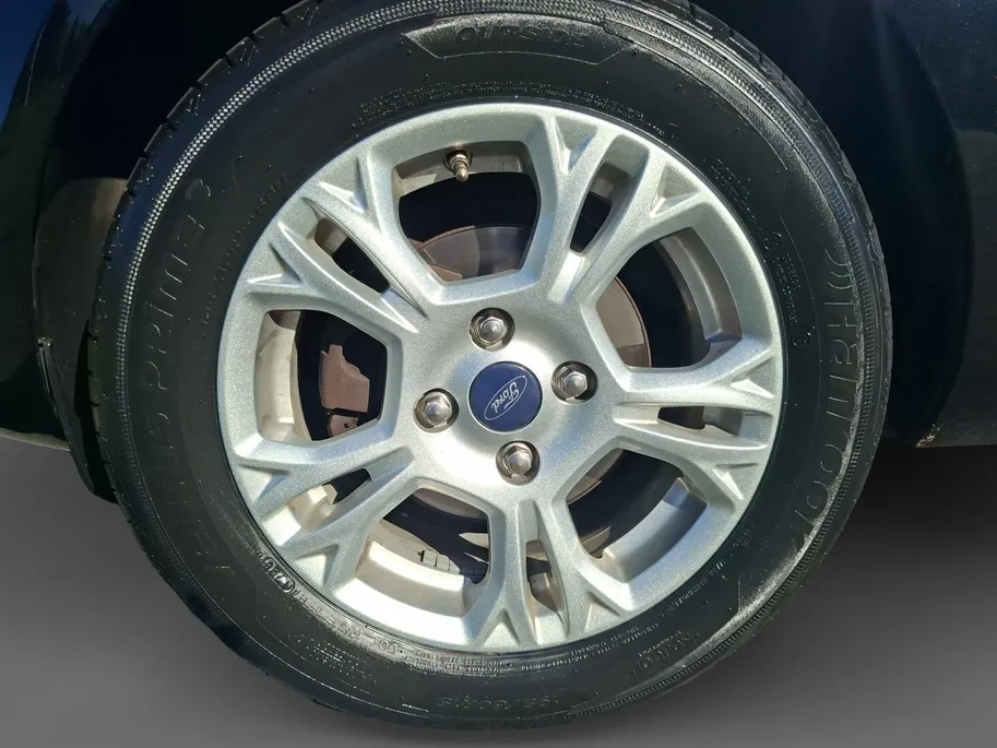 Ford Fiesta 1.0 Style | D-Riem al vervangen | Navigatie | Lichtmetalen velgen  Bluetooth | Airco | Start/stop | Nieuwe APK | 12maanden BOVAG Garantie |