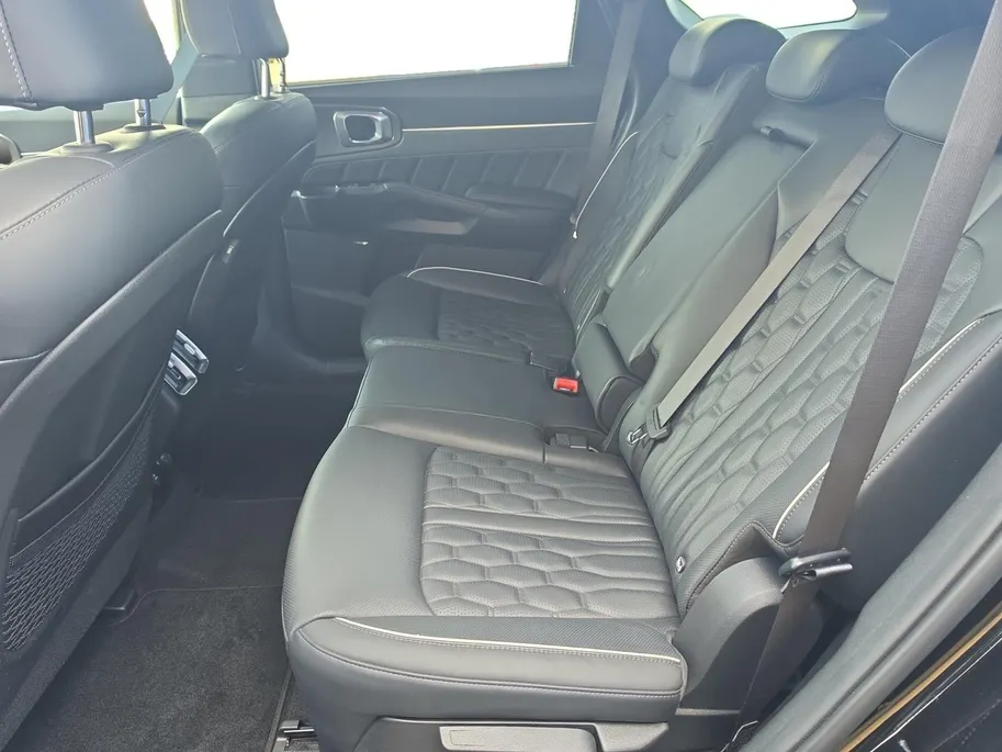 Kia Sorento 1.6 T-GDI Plug-in Hybrid 4WD ExecutiveLine 5p. | PHEV | Bose audio | Adaptive cruise control | Panoramadak | Stoel verwarming + ventilatie voor