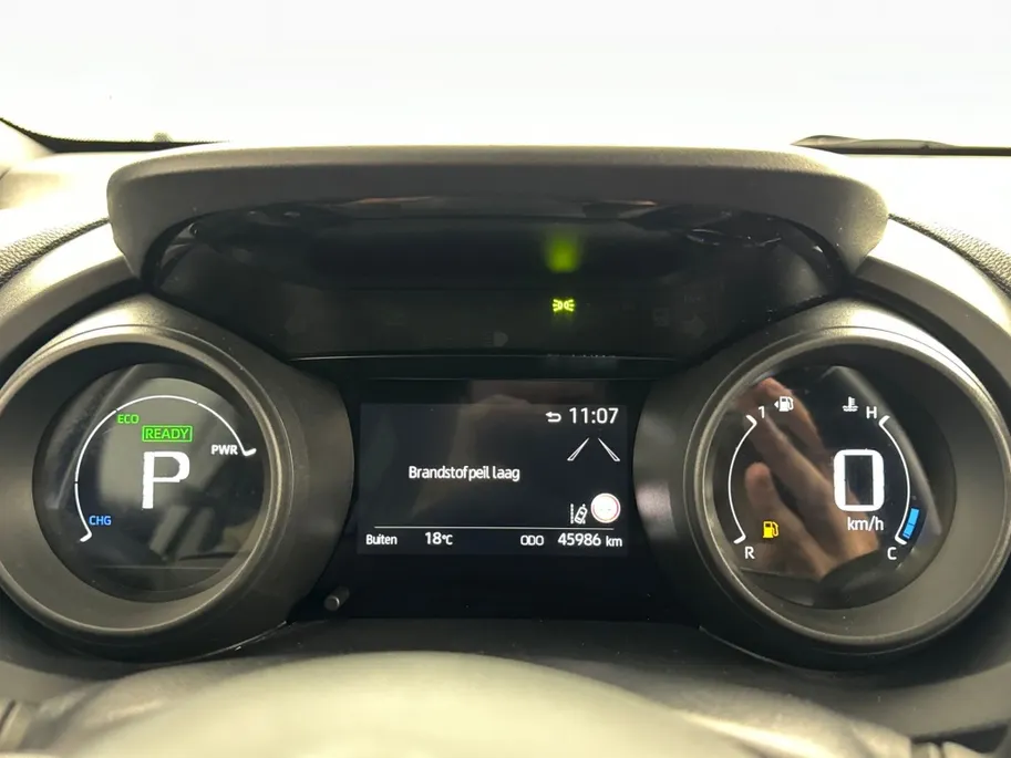 Toyota Yaris Cross 1.5 Hybrid Dynamic | Navigatie | 17'' L.M. Velgen | Adaptieve Cruise Control