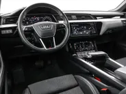 Audi e-tron 55 408pk Quattro S edition 95 kWh · SOH 97% · Panoramadak · Camera · Luchtvering · Elek. Achterklep · 20'' Inch ·