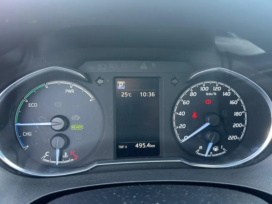 Toyota Yaris 1.5 Hybrid Bi-Tone |Automaat|climate controle| dakspoiler| extra getint glas| 12 maanden Bovag Garantie|