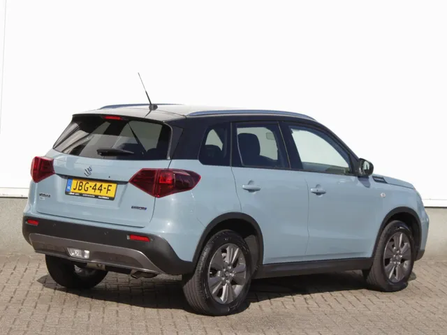 Suzuki Vitara 1.4 Boosterjet Select Smart Hybrid | € 4400,- DEMO VOORDEEL | Navi | Adap. Cruise | Camera | Park sens