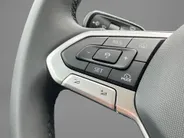 Volkswagen Tiguan 1.5 eHybrid 150KW/204pk DSG Life Edition Panoramadak · Trekhaak · 360°Camera + Parkeersensoren · Garantie t/m 23-07-2028 of 100000KM