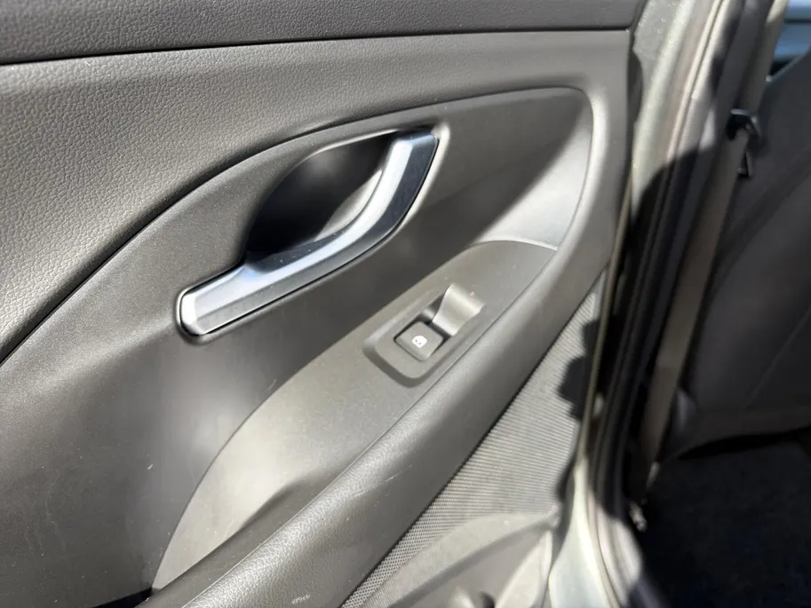 Hyundai i30 Wagon 1.0 T-GDi MHEV Comfort | Automaat! | Camera | Carplay | Airco