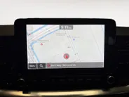 Kia Stonic 1.0 T-GDi MHEV GT-PlusLine Meest luxe uitvoering | 1e Eigenaar | Panorama dak | Dealer onderhouden | Cruise Control Adaptief | Carplay | Metallic lak | Fabrieksgarantie t/m 10-5-2030 + 3x 1 jaar* | NAP
