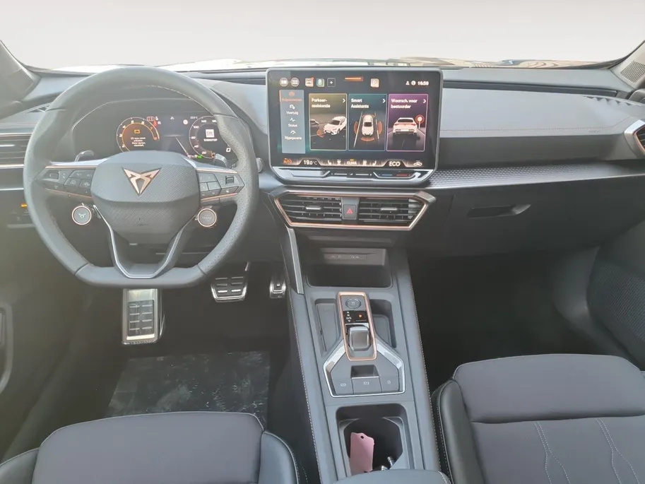 CUPRA Formentor 1.5 TSI e-Hybrid Business | Trekhaak | Panoramaschuifdak | Appel Carplay / Android Auto | Camera | Stoel en stuurverwarming |