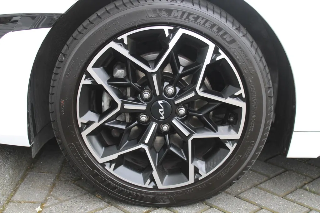 Kia ProCeed 1.5 T-GDi DCT7 GT-Line | BTW Auto | Automaat | Trekhaak | Verwarmde sportstoelen | Camera | Dodehoek detectie | Telefoonlader | LED |