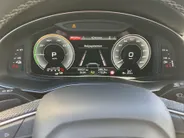 Audi Q7 55 TFSIe 280kW/381PK quattro S Line · Panoramadak · Trekhaak · Luchtvering · 360gr camera · Dodehoeksensor · 21'' · Servosluiting · Adaptive Cruise Control ·