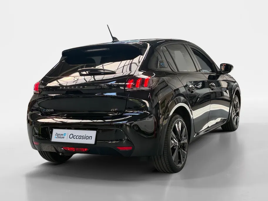 Peugeot e-208 EV GT 350 50 kWh STOELVERWARMING | ACHTERUITRIJCAMERA | GLASSROOF | 12 MAANDEN BOVAG GARANTIE