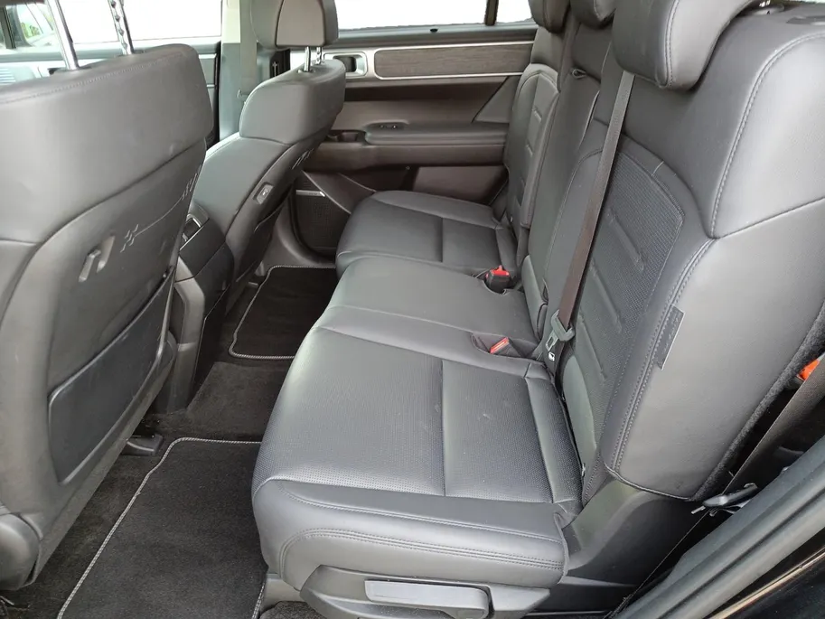 Hyundai Santa Fe 1.6 T-GDI PHEV Premium Plus 4WD 7p | Apple Carplay/Android Auto | Airco separaat achter | Full-LED koplampen