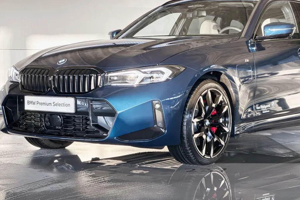 BMW 3 Serie Touring 330e M Sport Edition